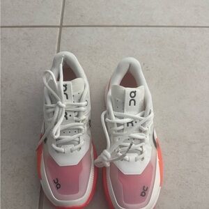 On Running Women's White and orange Sneakers - Roger pro 2